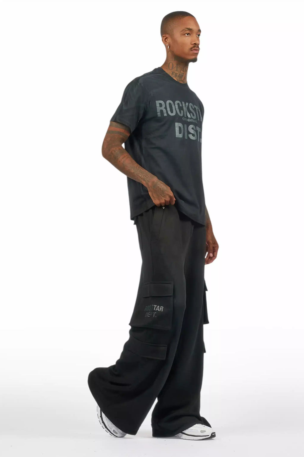 Abilio Black T-Shirt/Baggy Stacked Track Set