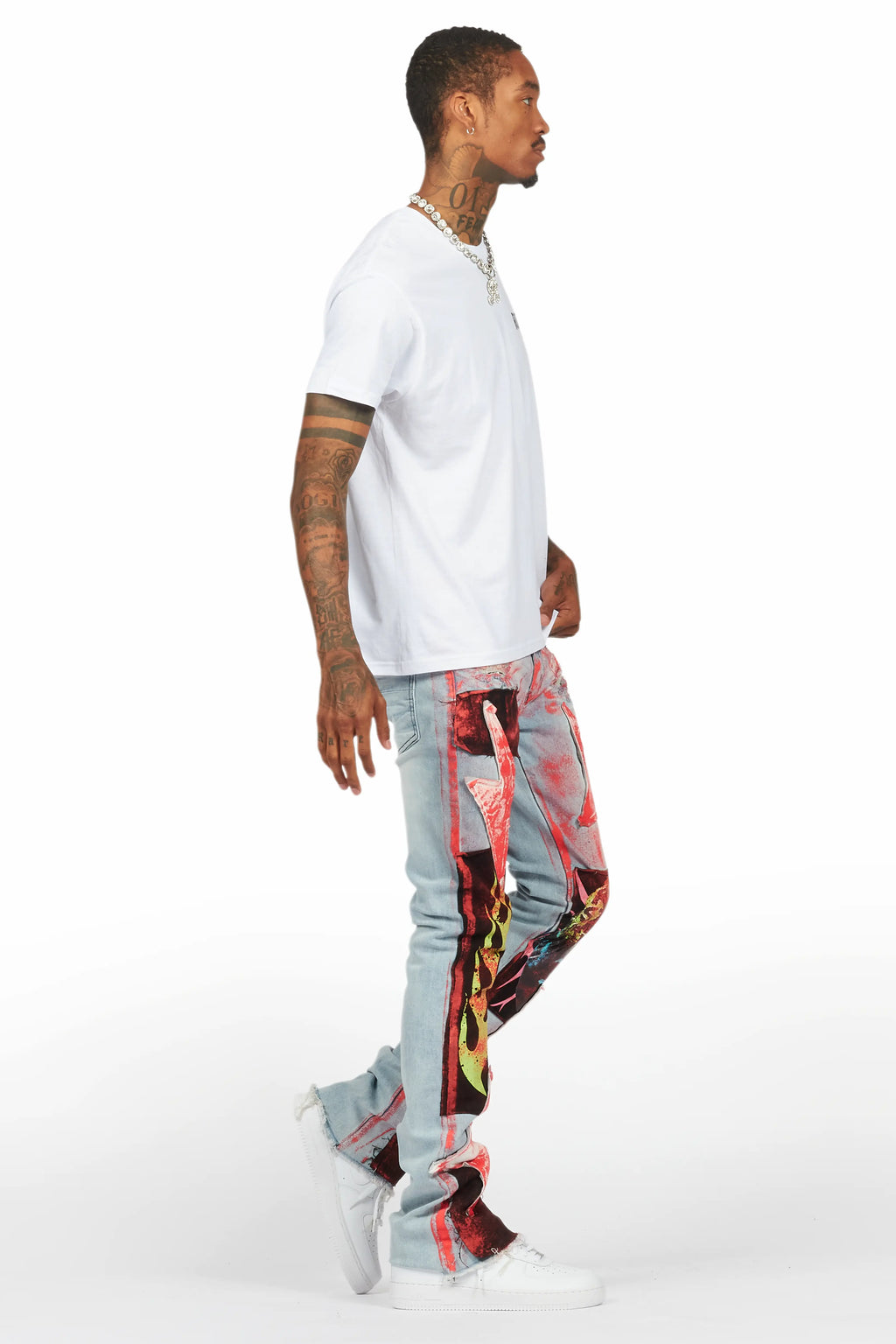 Sana White/Black Graphic T-Shirt