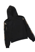 Linnea Black Tapestry Stacked Trackset