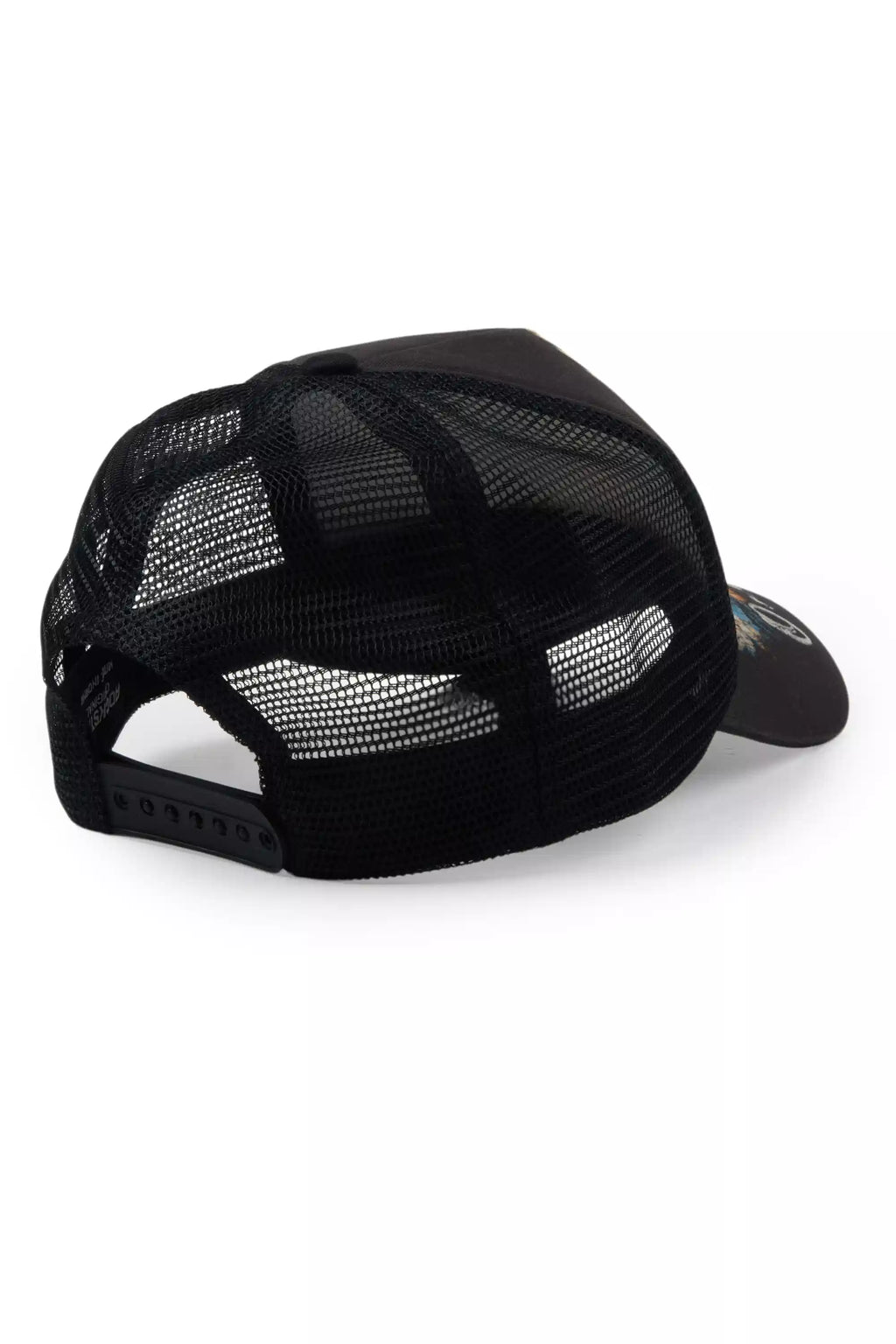 Juvala Black Trucker Hat