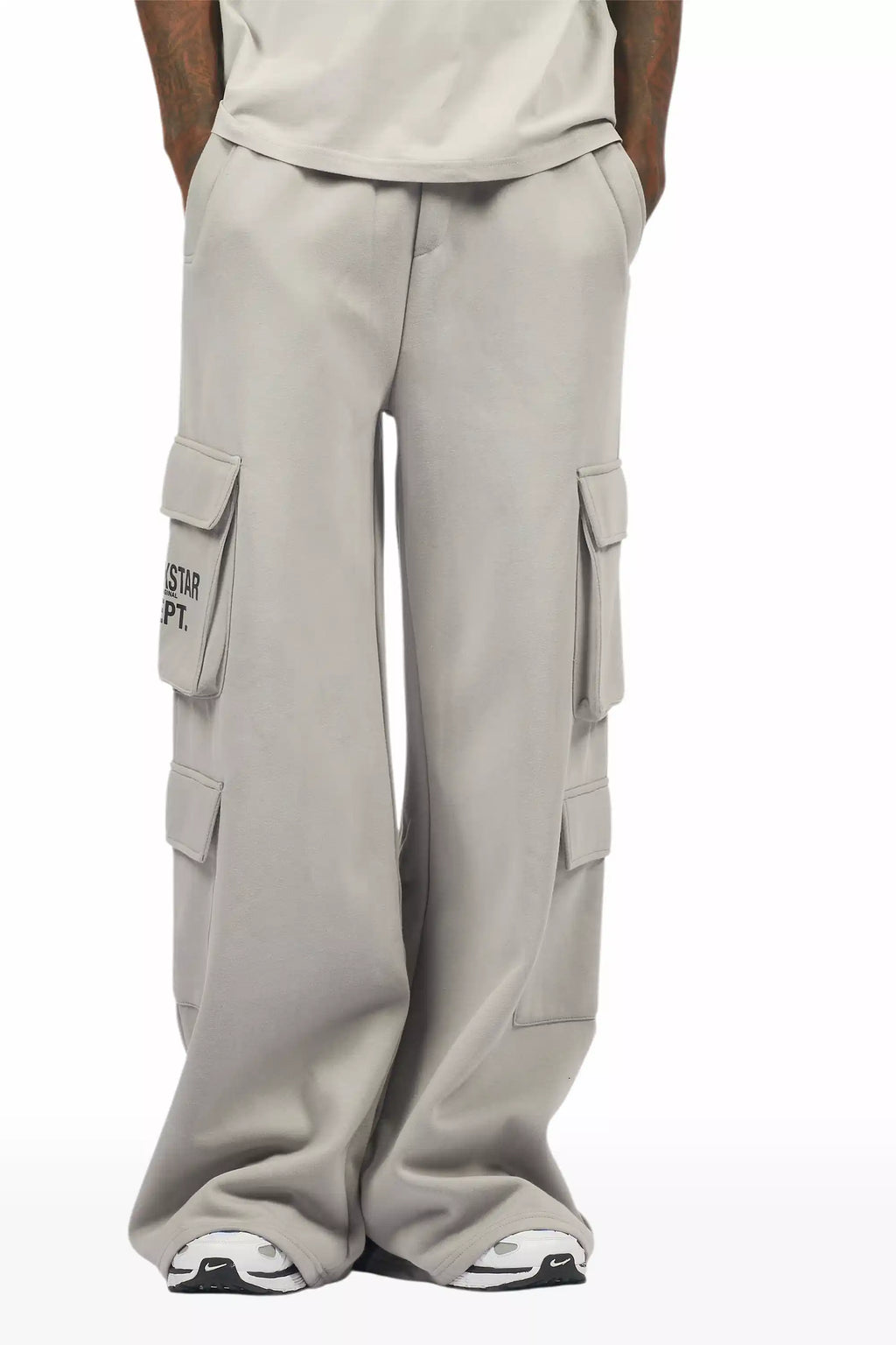 Abilio Grey T-Shirt/Baggy Stacked Track Set