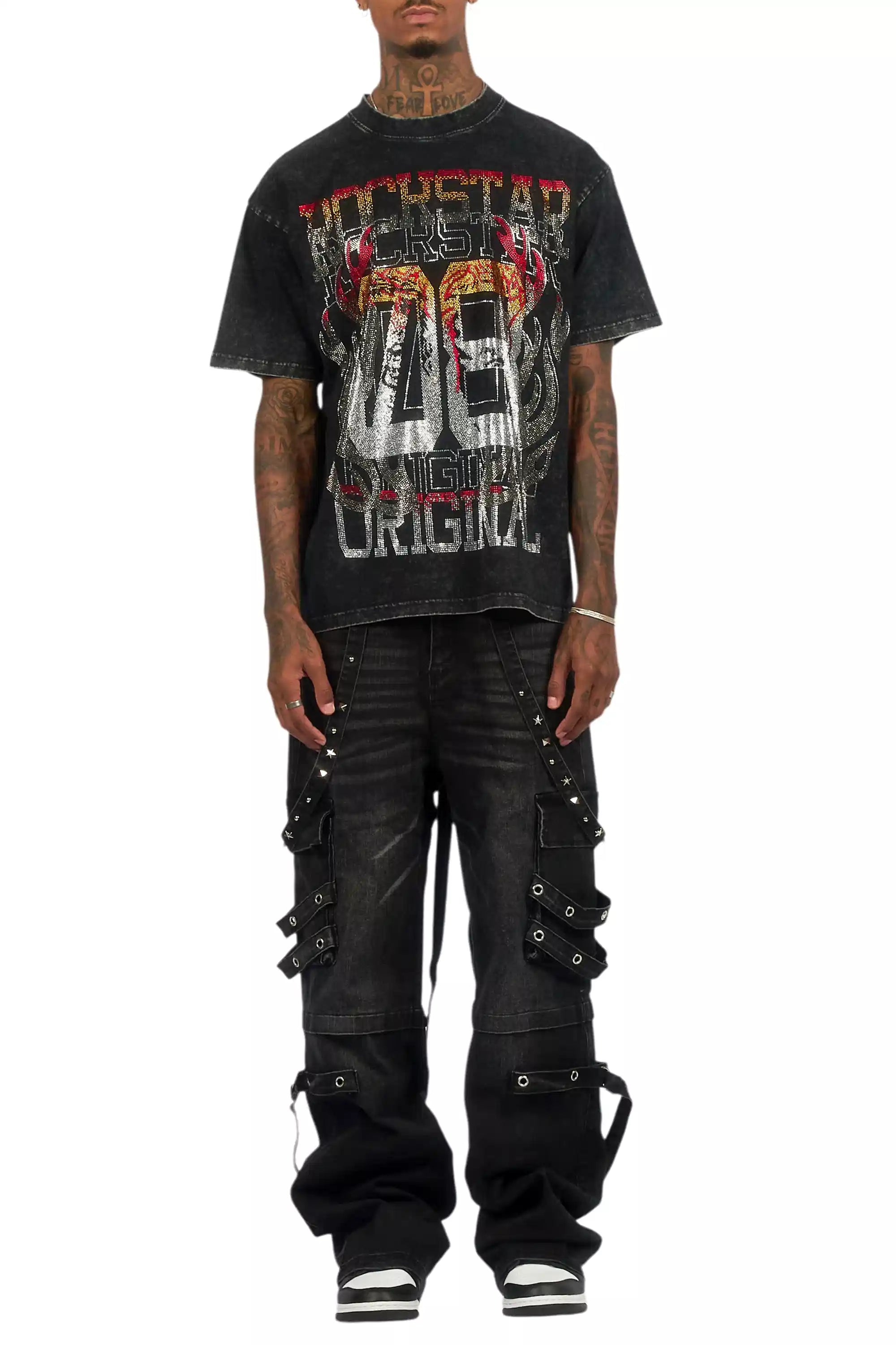 Veyene Black Graphic Rhinestone T-Shirt